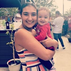 Meet your Posher, Leana